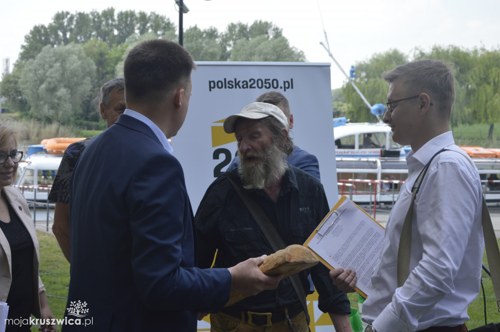 Szymon Hołownia odwiedził Kruszwicę
