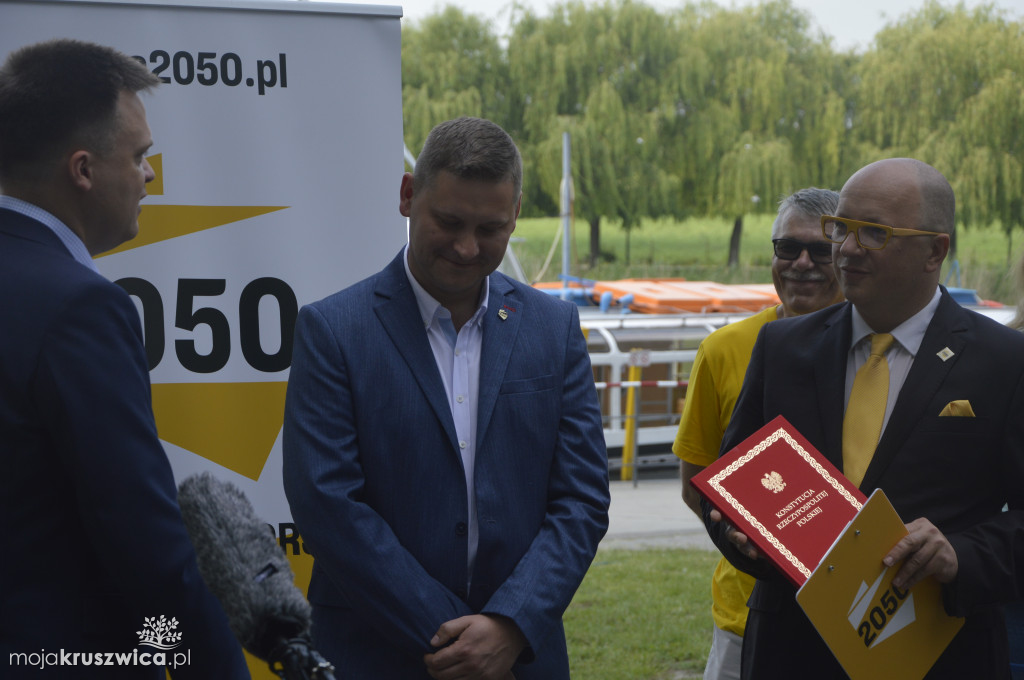 Szymon Hołownia odwiedził Kruszwicę