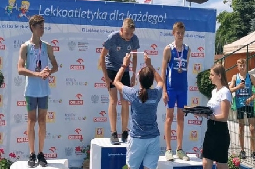 Lekkoatleci z Kruszwicy na Ogólnopolskich Zawodach LDK w Sieradzu