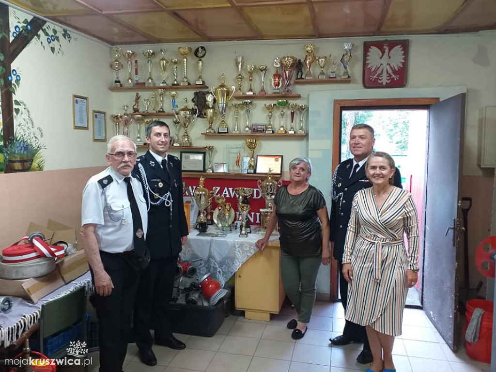 W Woli Wapowskiej zebrali się strażacy.