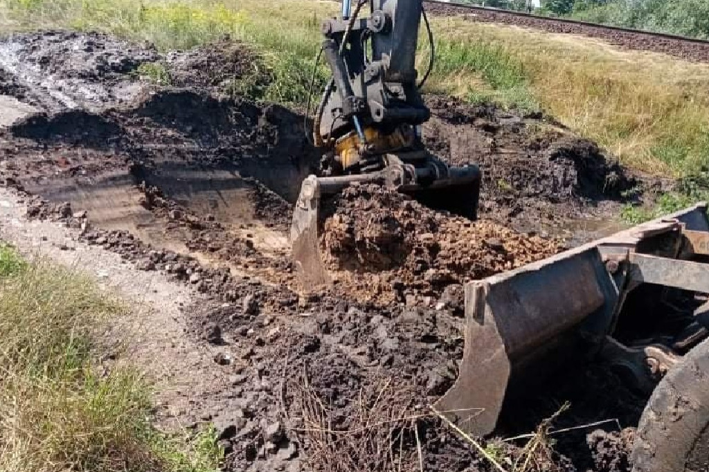  Wczoraj rozpoczęły się prace porządkowe na drodze w Bachorcach