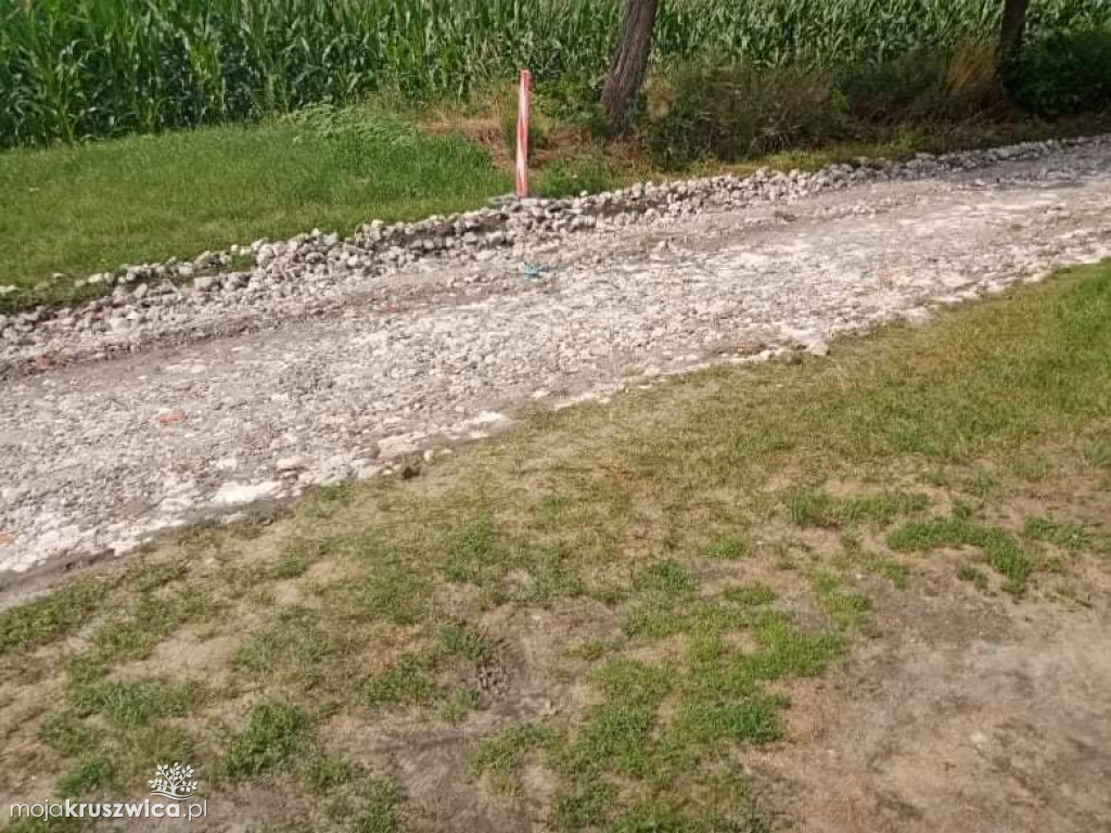  W Bachorcach utwardzono drogę, która została zniszczona przez ulewę [ZDJĘCIA]
