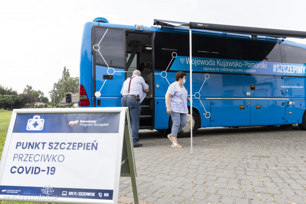 Szczepionkobus na trasie w Kujawsko-Pomorskiem