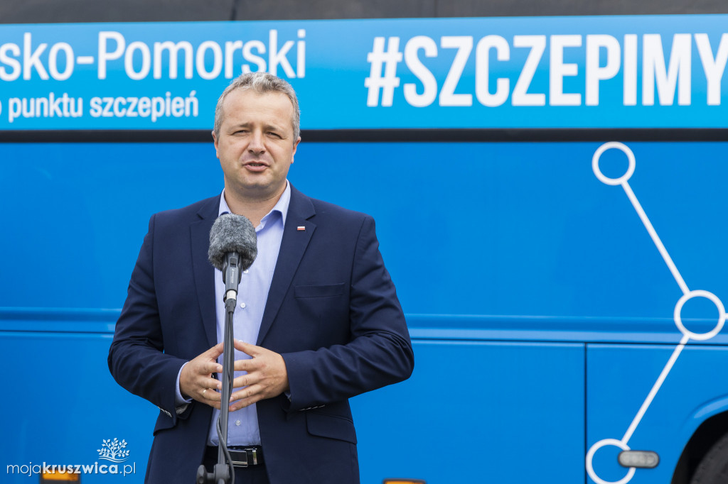 Szczepionkobus na trasie w Kujawsko-Pomorskiem