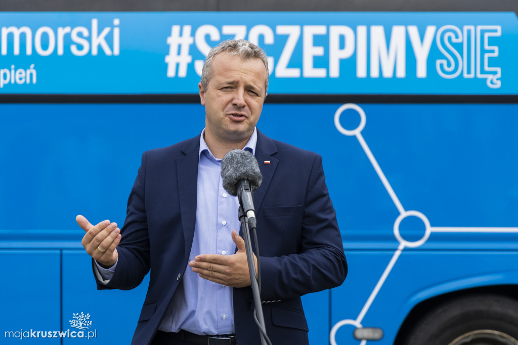 Szczepionkobus na trasie w Kujawsko-Pomorskiem