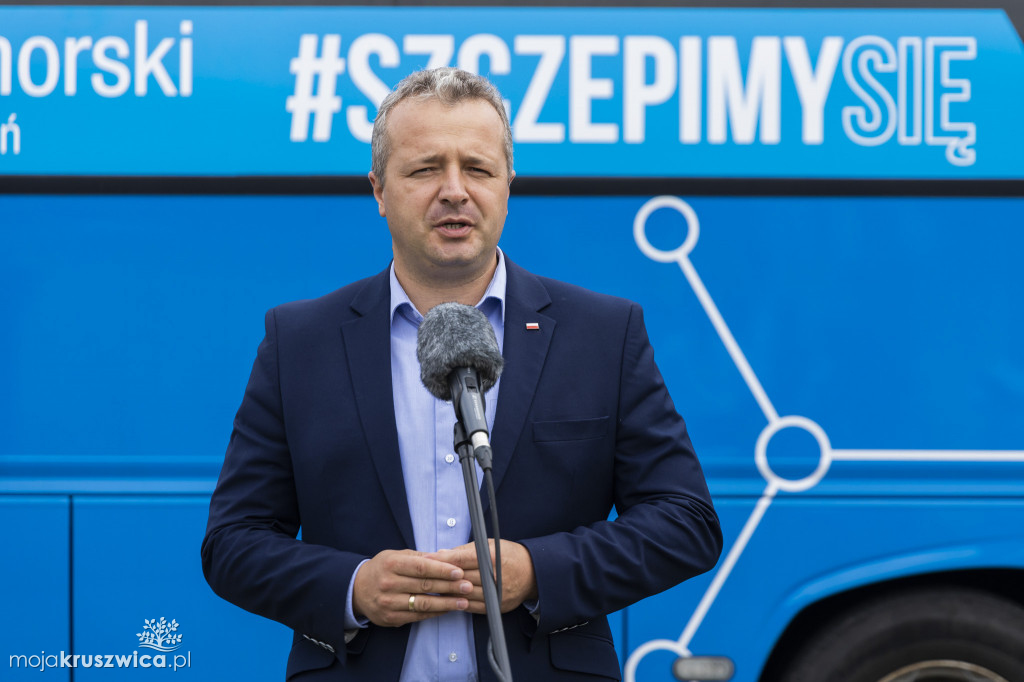 Szczepionkobus na trasie w Kujawsko-Pomorskiem