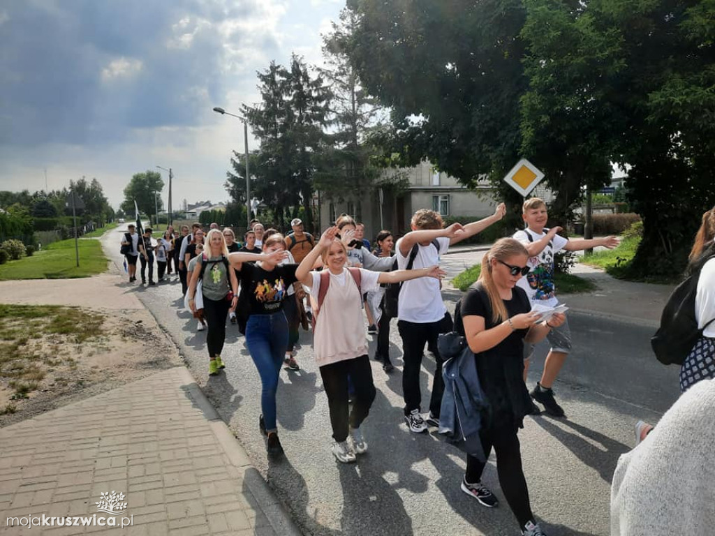 83 pielgrzymów z Kruszwicy wędrowało do Inowrocławia [FOTO]