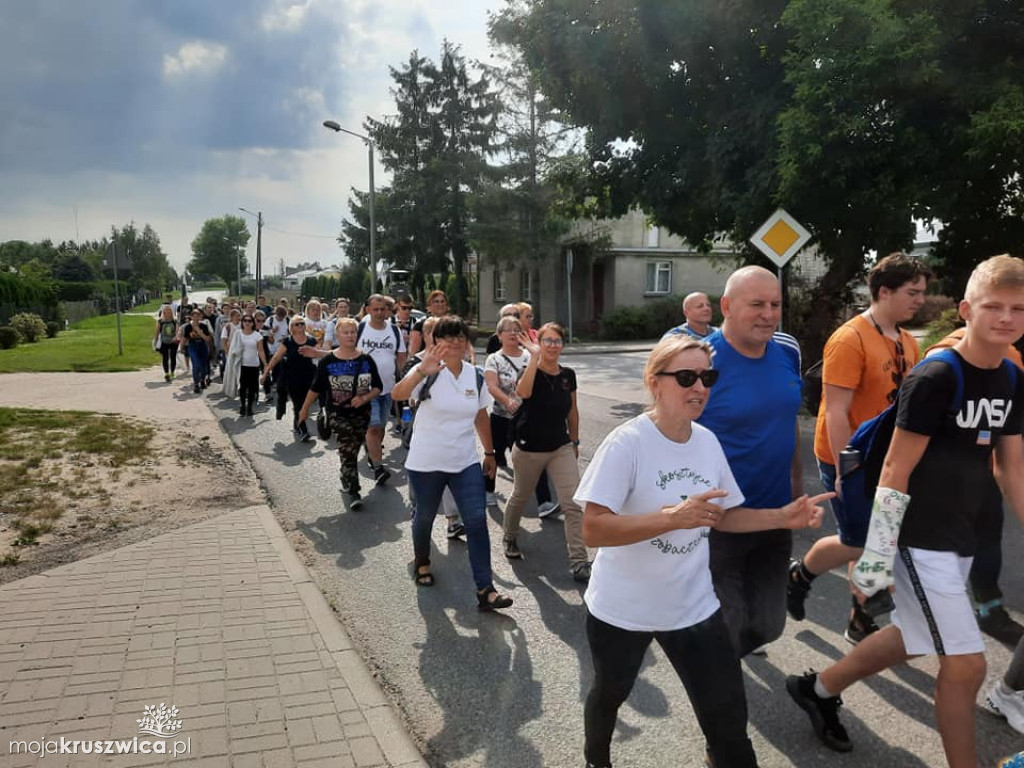 83 pielgrzymów z Kruszwicy wędrowało do Inowrocławia [FOTO]