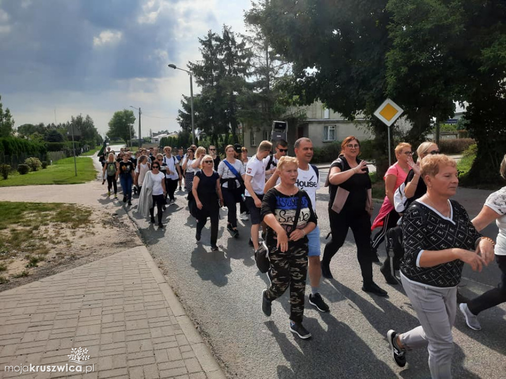 83 pielgrzymów z Kruszwicy wędrowało do Inowrocławia [FOTO]
