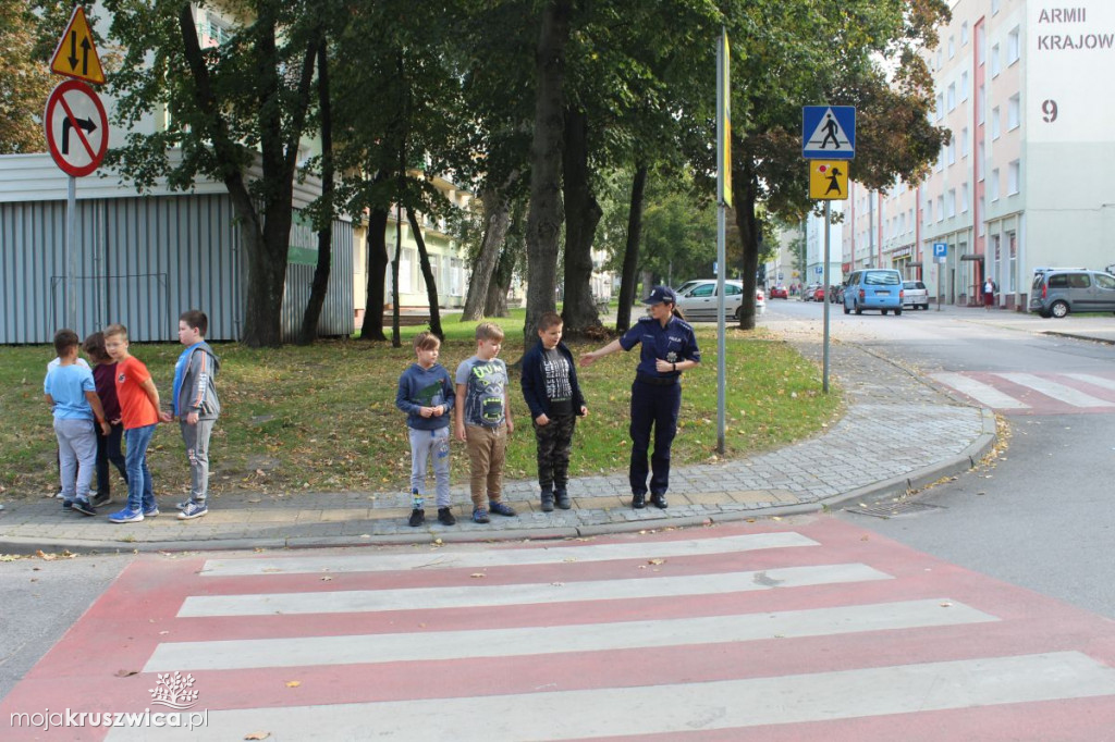 Inowrocławskie policjantki o „Bezpiecznej drodze do szkoły”