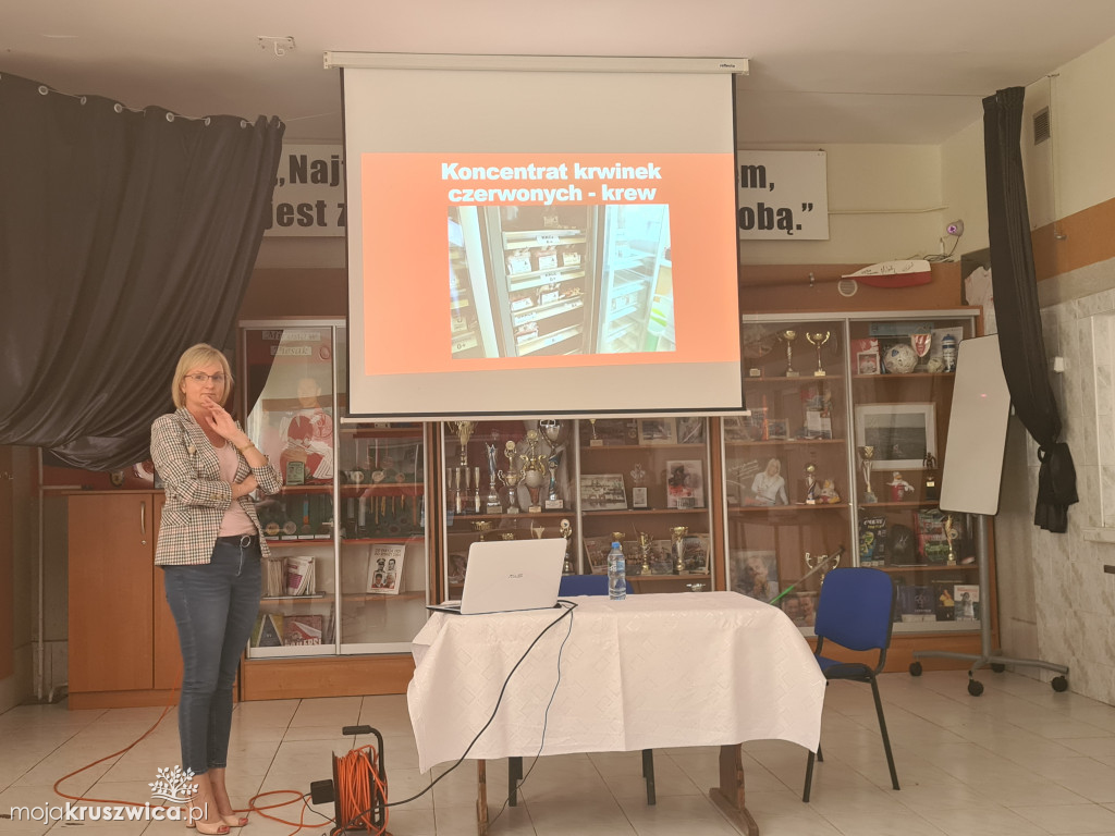 W Kruszwicy spotkali się z pracownikiem Regionalnego Centrum Krwiodawstwa [ZDJĘCIA]