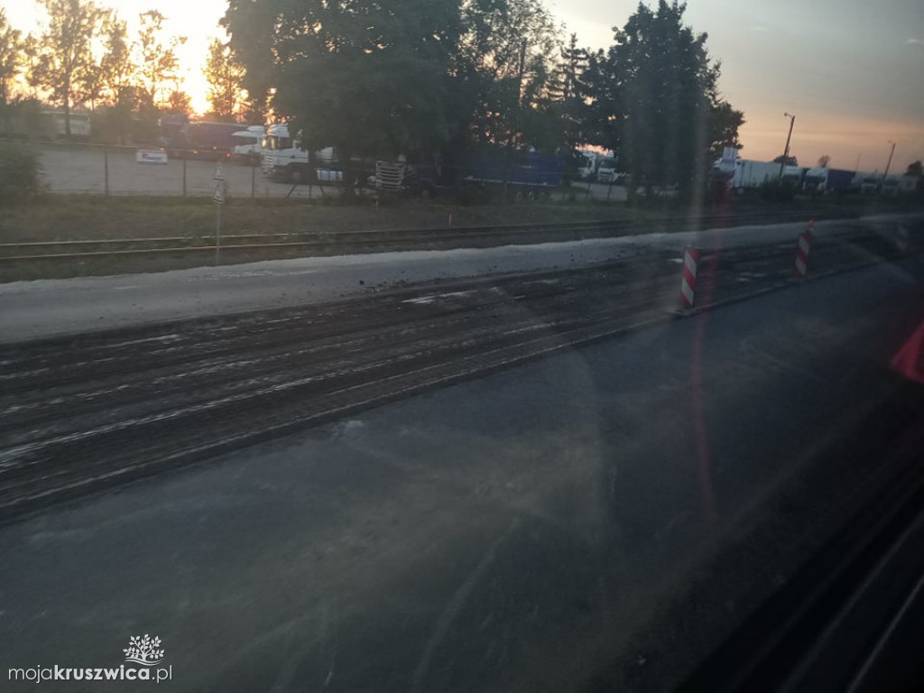 Kierowcy częściowo już korzystają z ronda w Kobylnikach [FOTO]