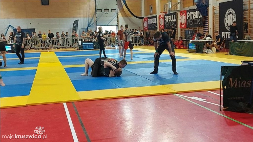 Policjant z regionu na zawodach ju-jitsu. Do Inowrocławia wrócił z medalami [FOTO]