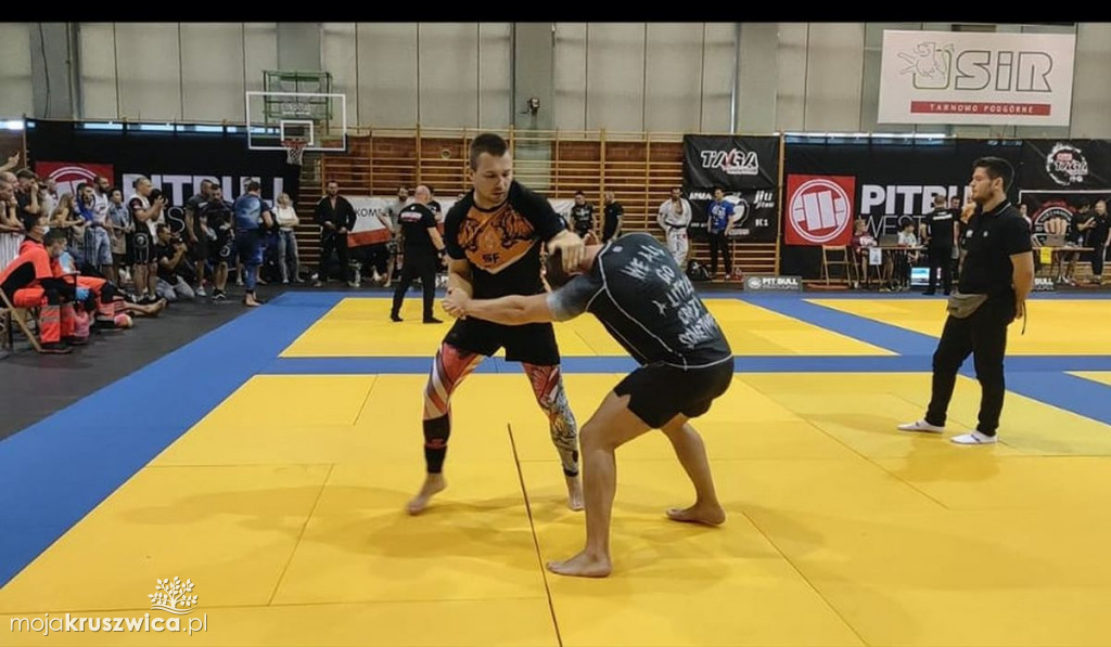 Policjant z regionu na zawodach ju-jitsu. Do Inowrocławia wrócił z medalami [FOTO]