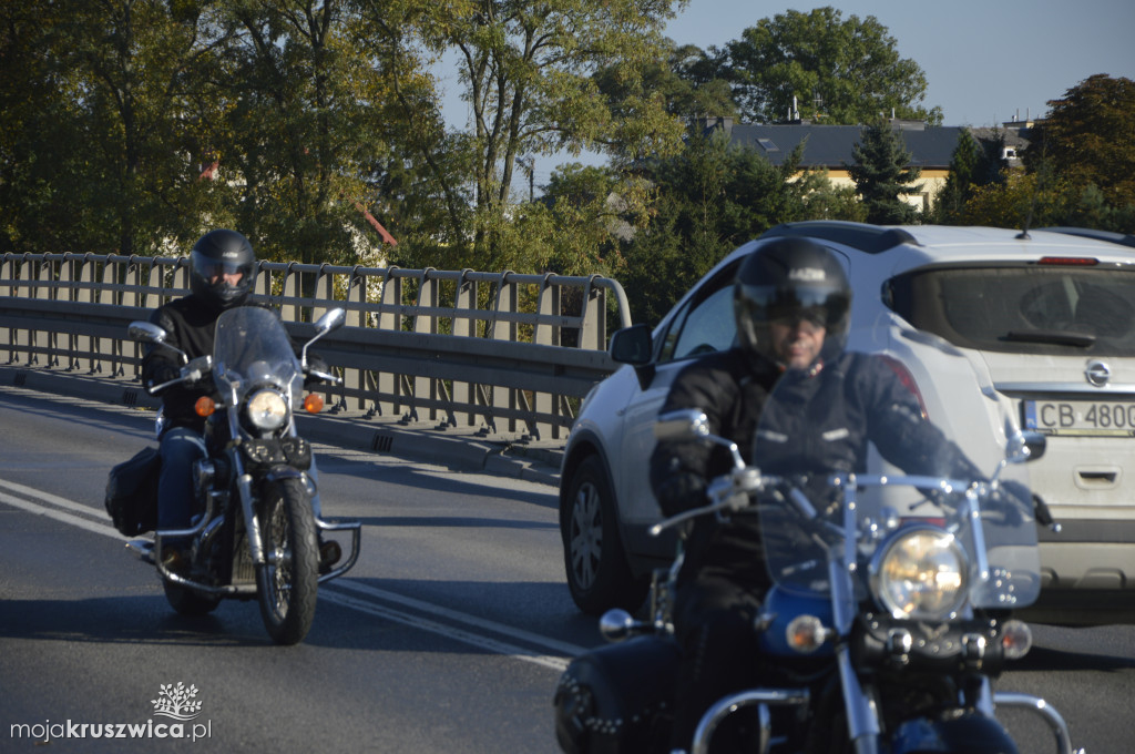 Motocykliści na ulicach Kruszwicy