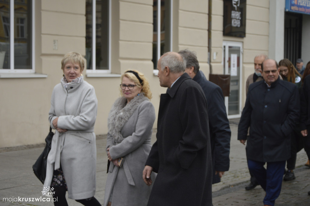 10-lecie Szkoły Rzemiosła. Uroczystości z odznaczeniami i występami artystycznymi [zdjęcia]