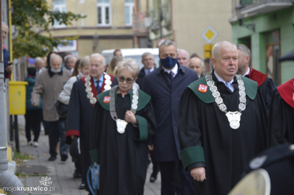 10-lecie Szkoły Rzemiosła. Uroczystości z odznaczeniami i występami artystycznymi [zdjęcia]