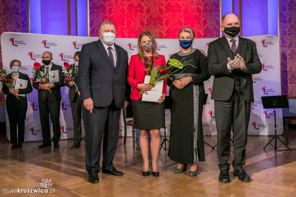 Ilona Dybicz z tytułem Kujawsko-Pomorskiego Lidera Edukacji, najlepszego z najlepszych w tej profesji