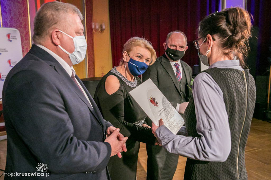 Ilona Dybicz z tytułem Kujawsko-Pomorskiego Lidera Edukacji, najlepszego z najlepszych w tej profesji