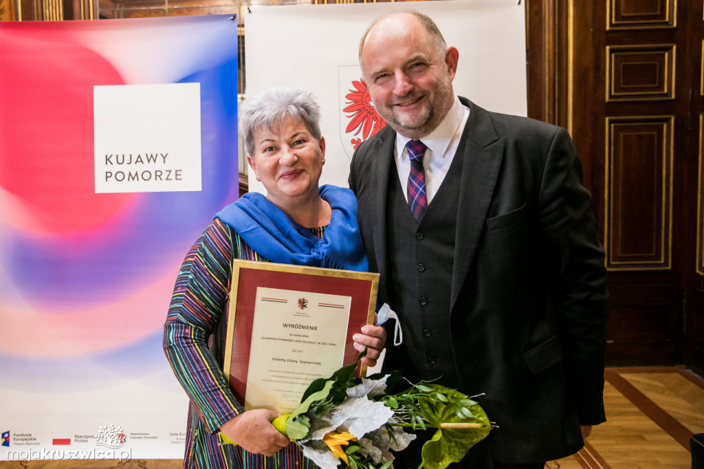 Ilona Dybicz z tytułem Kujawsko-Pomorskiego Lidera Edukacji, najlepszego z najlepszych w tej profesji