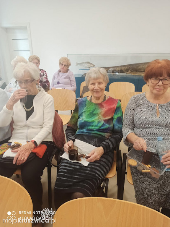  Seniorzy z Klubu Seniora 