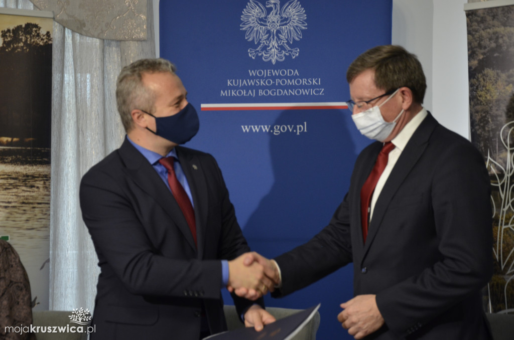 Podpisanie umowy na inwestycje w MYSIEJ WIEŻY