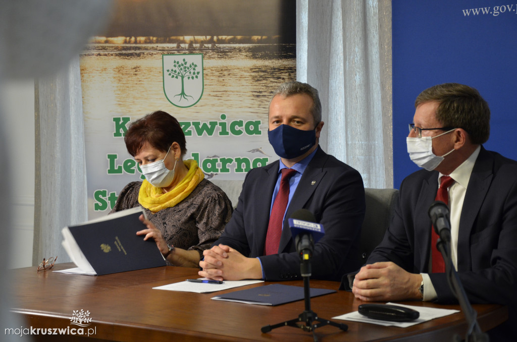 Podpisanie umowy na inwestycje w MYSIEJ WIEŻY