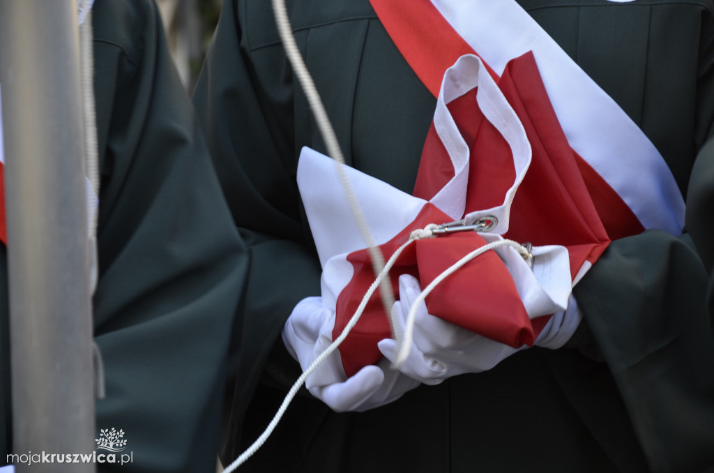 Szkoła Rzemiosła w Inowrocławiu stanęła do Hymnu Narodowego! [FOTO]