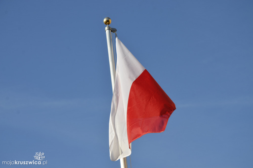 Szkoła Rzemiosła w Inowrocławiu stanęła do Hymnu Narodowego! [FOTO]