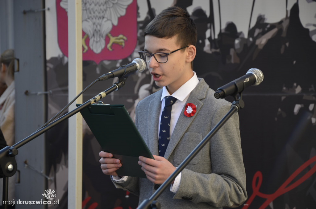 Szkoła Rzemiosła w Inowrocławiu stanęła do Hymnu Narodowego! [FOTO]