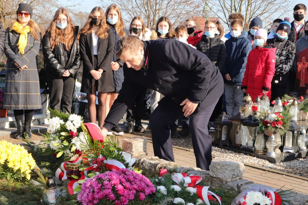 Społeczność Sławska Wielkiego na obchodach 11 Listopada