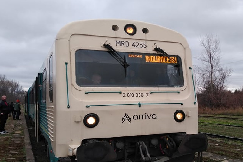 Pociąg pasażerski w Kruszwicy