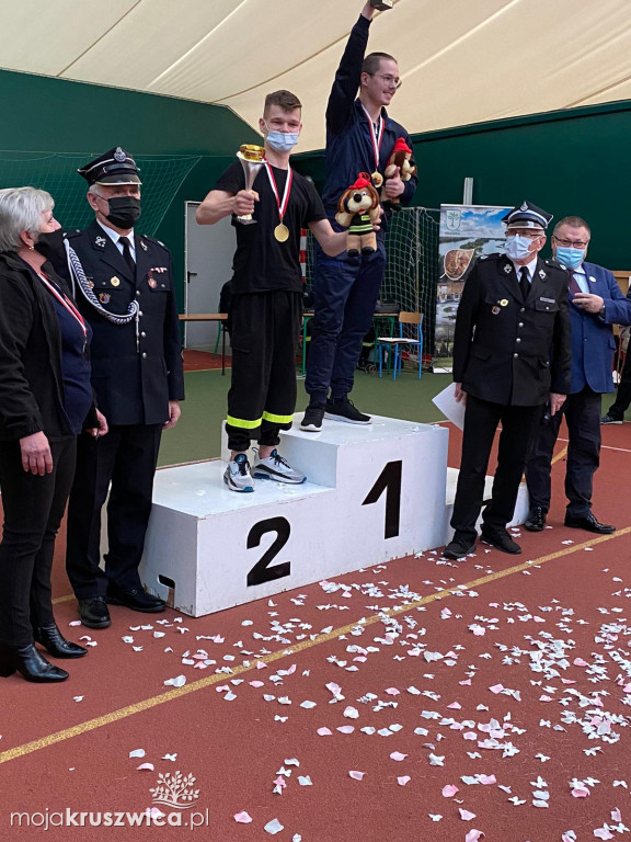 Wola Wapowska. IV Halowe Zawody Sportowo-Pożarnicze