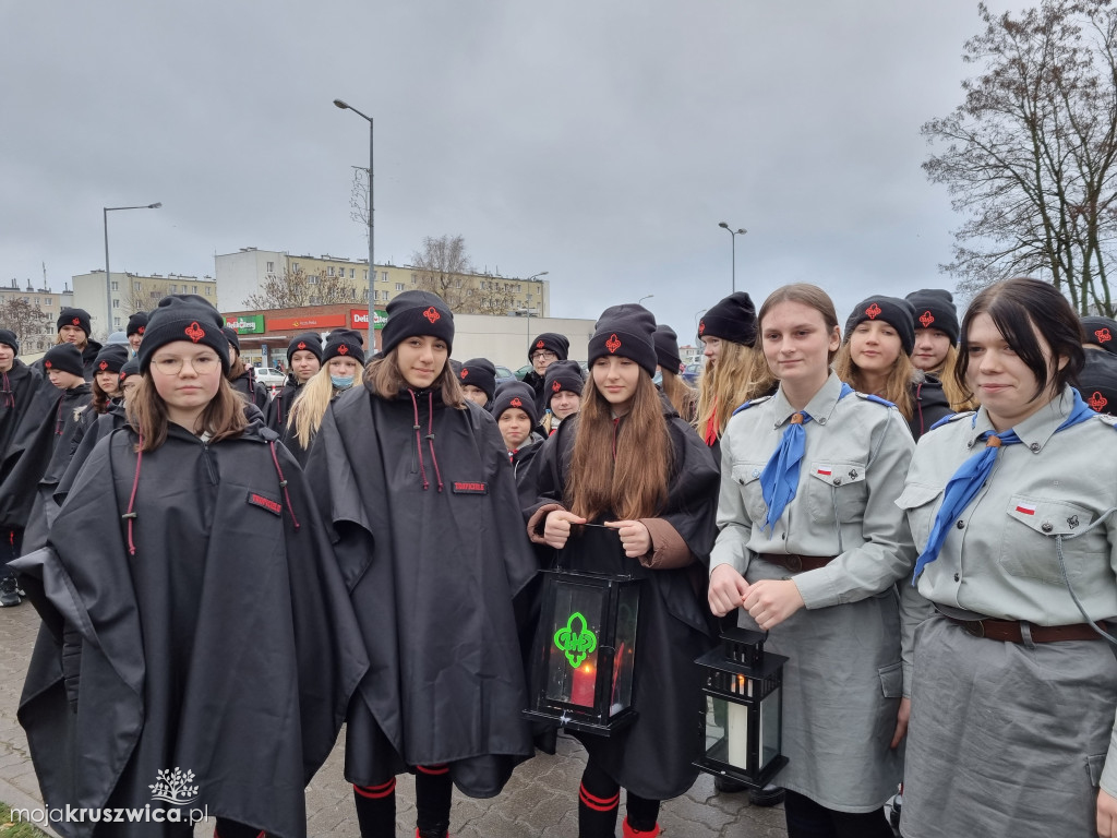 Betlejemski Światło Pokoju przekazane w Kruszwicy