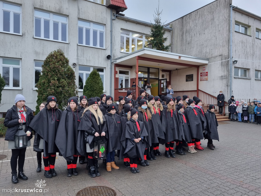 Betlejemski Światło Pokoju przekazane w Kruszwicy