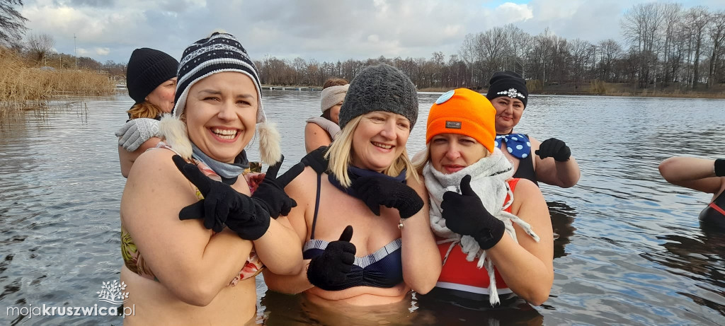 Goplanie Morsy Kruszwica Święto Trzech Króli obchodzili na plaży w Łagiewnikach