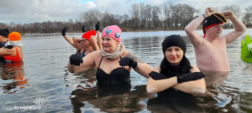 Goplanie Morsy Kruszwica Święto Trzech Króli obchodzili na plaży w Łagiewnikach
