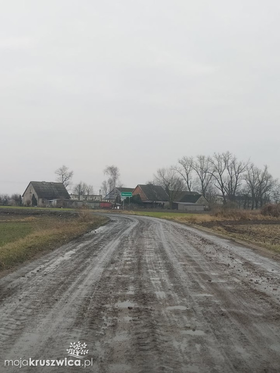  Tak wygląda droga w Maszenicach. Internauci narzekają
