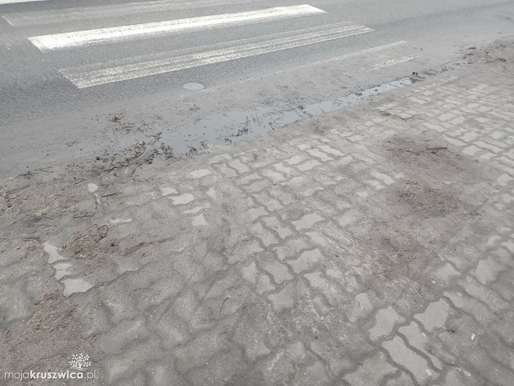 Kruszwica jest po prostu brudna. 