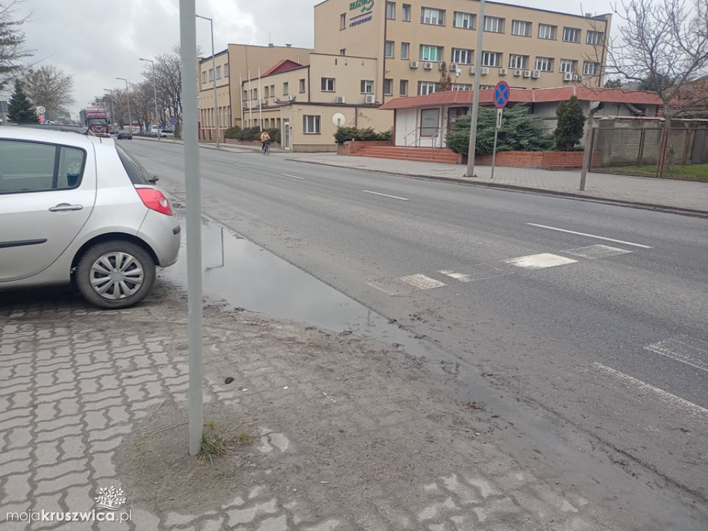 Kruszwica jest po prostu brudna. 