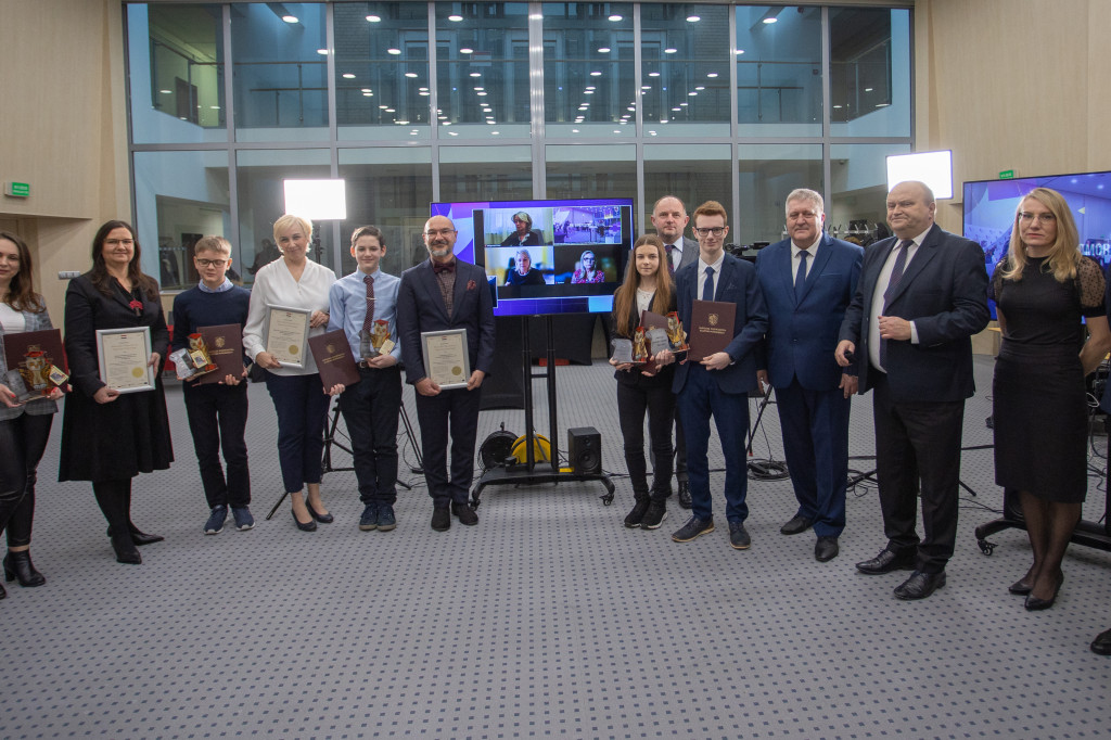Prymusi Kujaw i Pomorza. Wśród nagrodzonych  uczeń Szkoły Podstawowej w Rusinowie