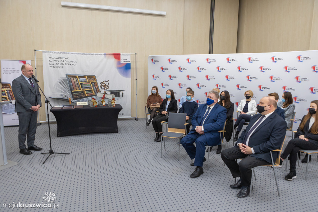 Prymusi Kujaw i Pomorza. Wśród nagrodzonych  uczeń Szkoły Podstawowej w Rusinowie