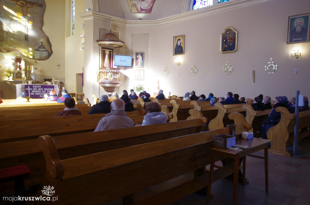 W kruszwickiej parafii wspominali zmarłą w styczniu Elżbietę Nowosielską