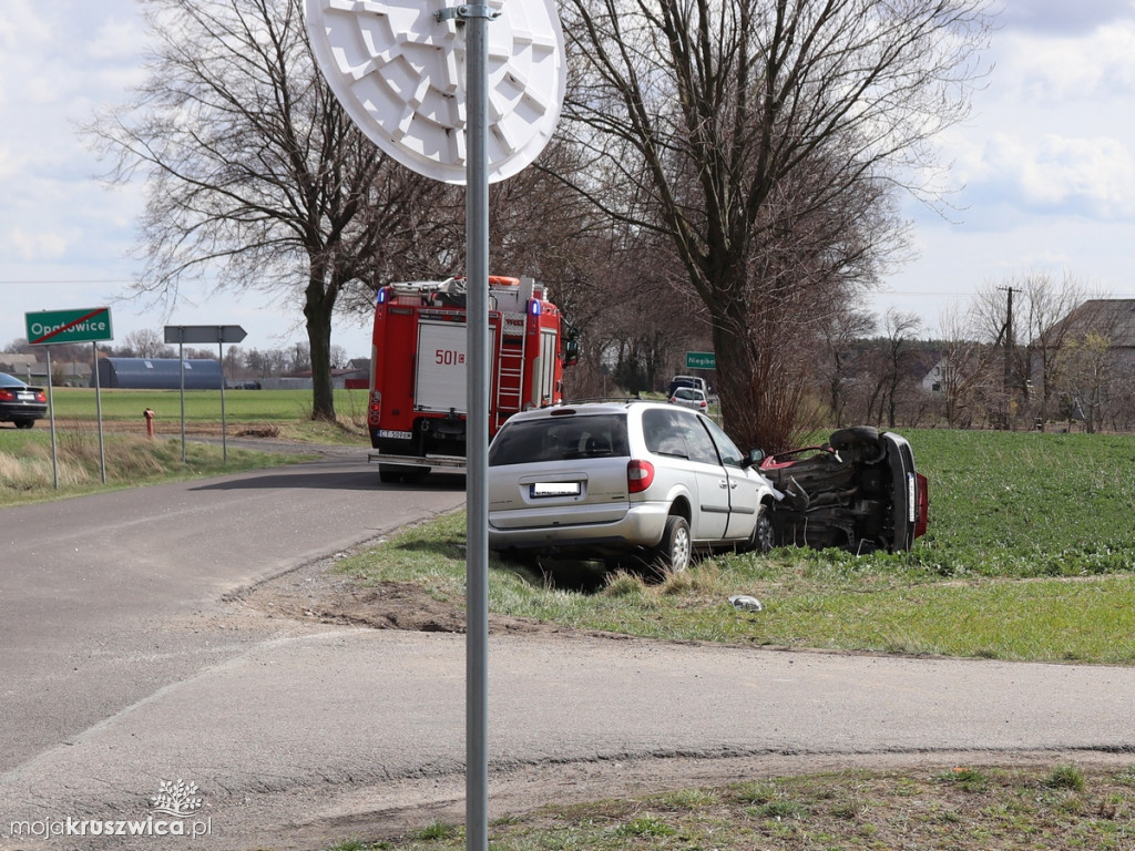 Kierujący nie ustąpił pierwszeństwa przejazdu.