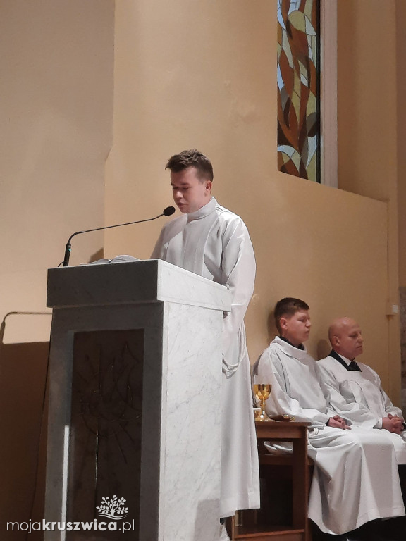  Za nami Liturgia Męki Pańskiej. Tak obchodzili ją kruszwiczanie [ZDJĘCIA]