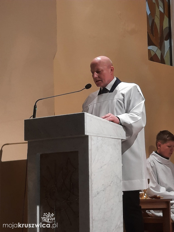  Za nami Liturgia Męki Pańskiej. Tak obchodzili ją kruszwiczanie [ZDJĘCIA]