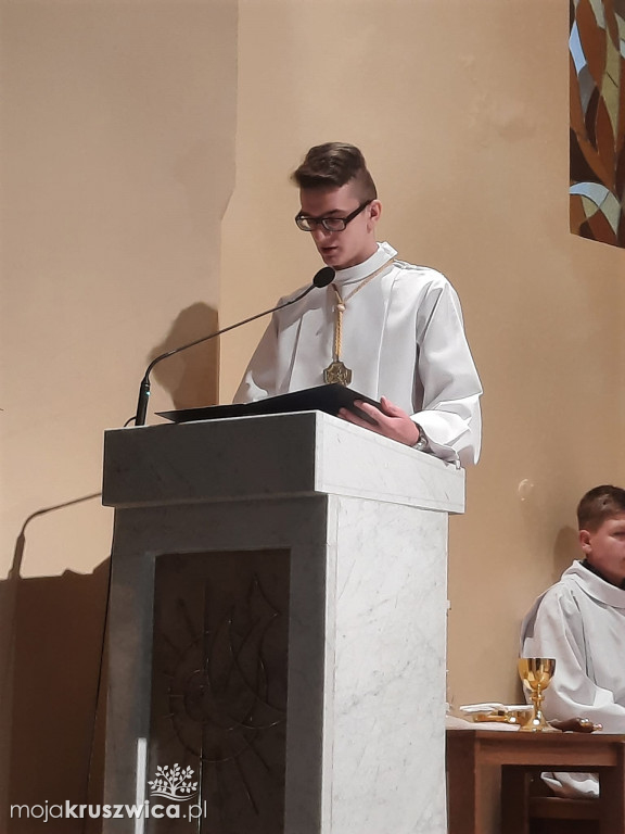 Za nami Liturgia Męki Pańskiej. Tak obchodzili ją kruszwiczanie [ZDJĘCIA]
