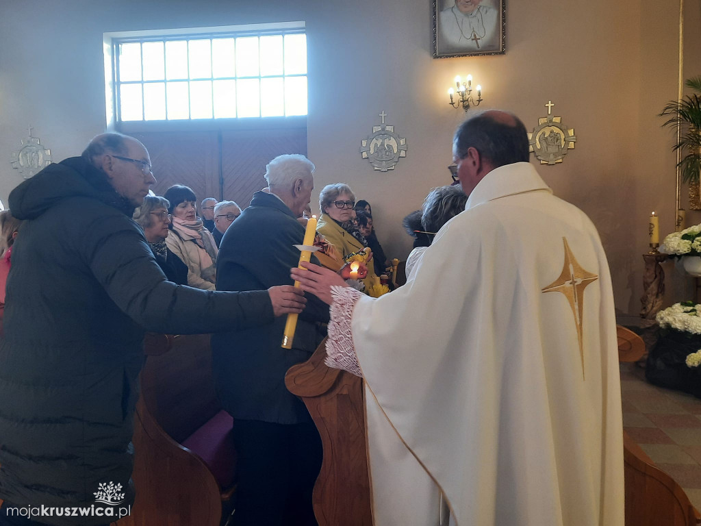  Wigilia Paschalna oraz procesja rezurekcyjna w Kruszwicy [FOTO]