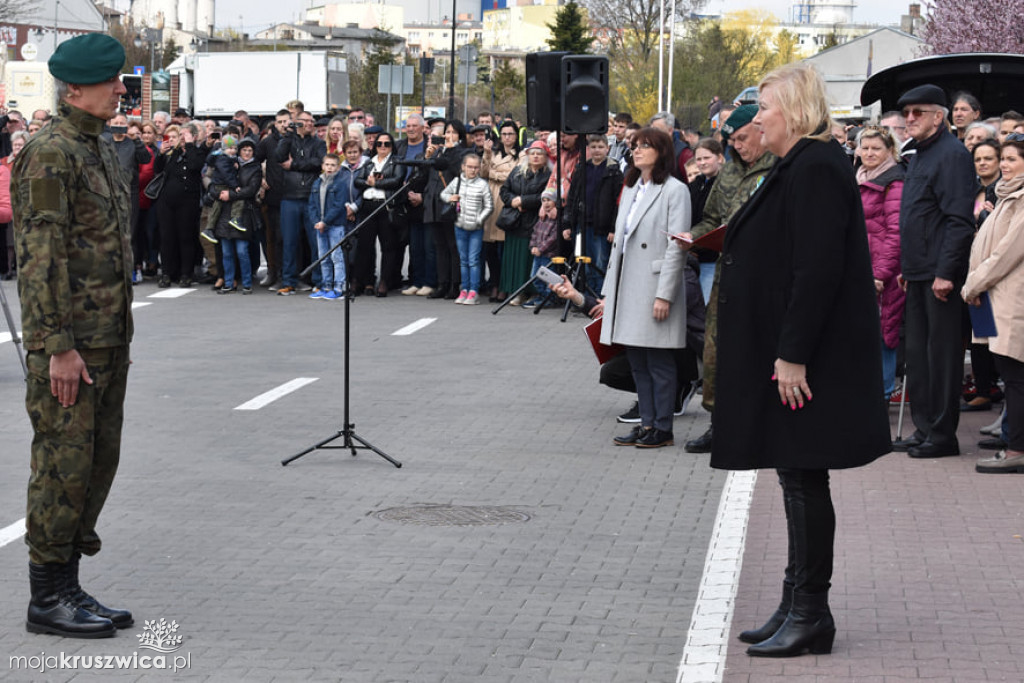 Młodzi uczniowie Zespołu Szkół w Kruszwicy złożyli przysięgę [ZDJĘCIA]