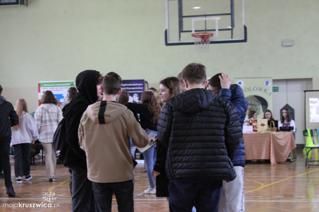 Szkoły z Kruszwicy, Inowrocławia i regionu na targach edukacyjnych [FOTO]